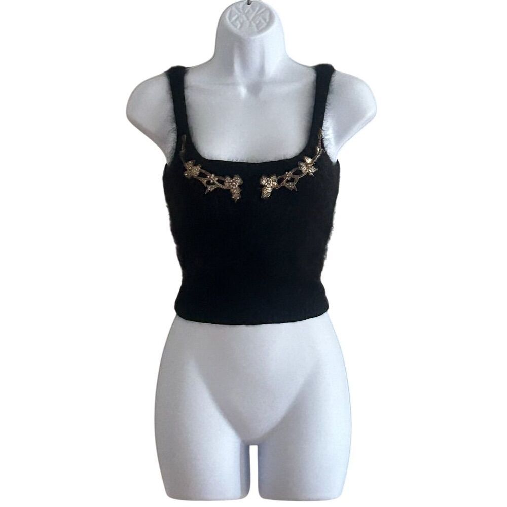 MaryBeth Women's Black Sleeveless Square Neck Embroidered Crop Top M